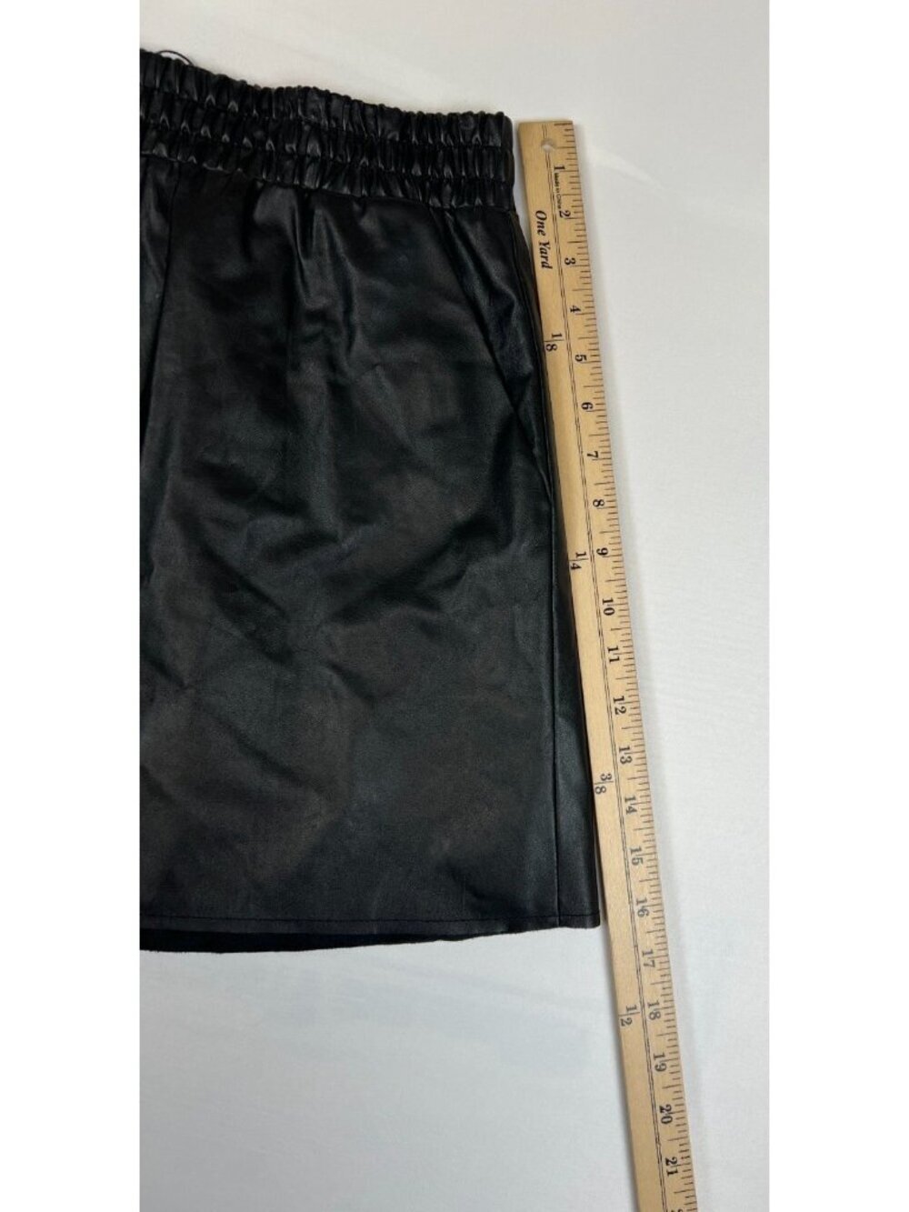 BCBGMAXAZRIA Women Size L Black Laika Faux Leather Mini Skirt Elastic Waist - Picture 3 of 8
